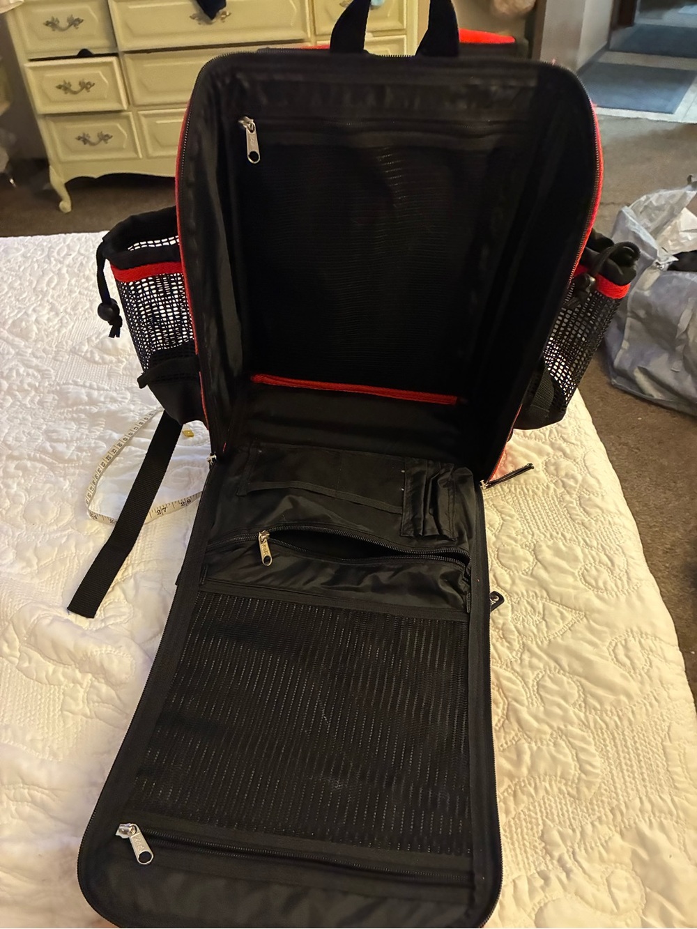 Vintage 90a kingstar Hello Kitty Red and Black back pack - Picture 5 of 16